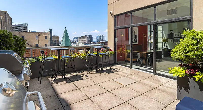 Exterior view of INFINITE Chicago apartments in the downtown skyline